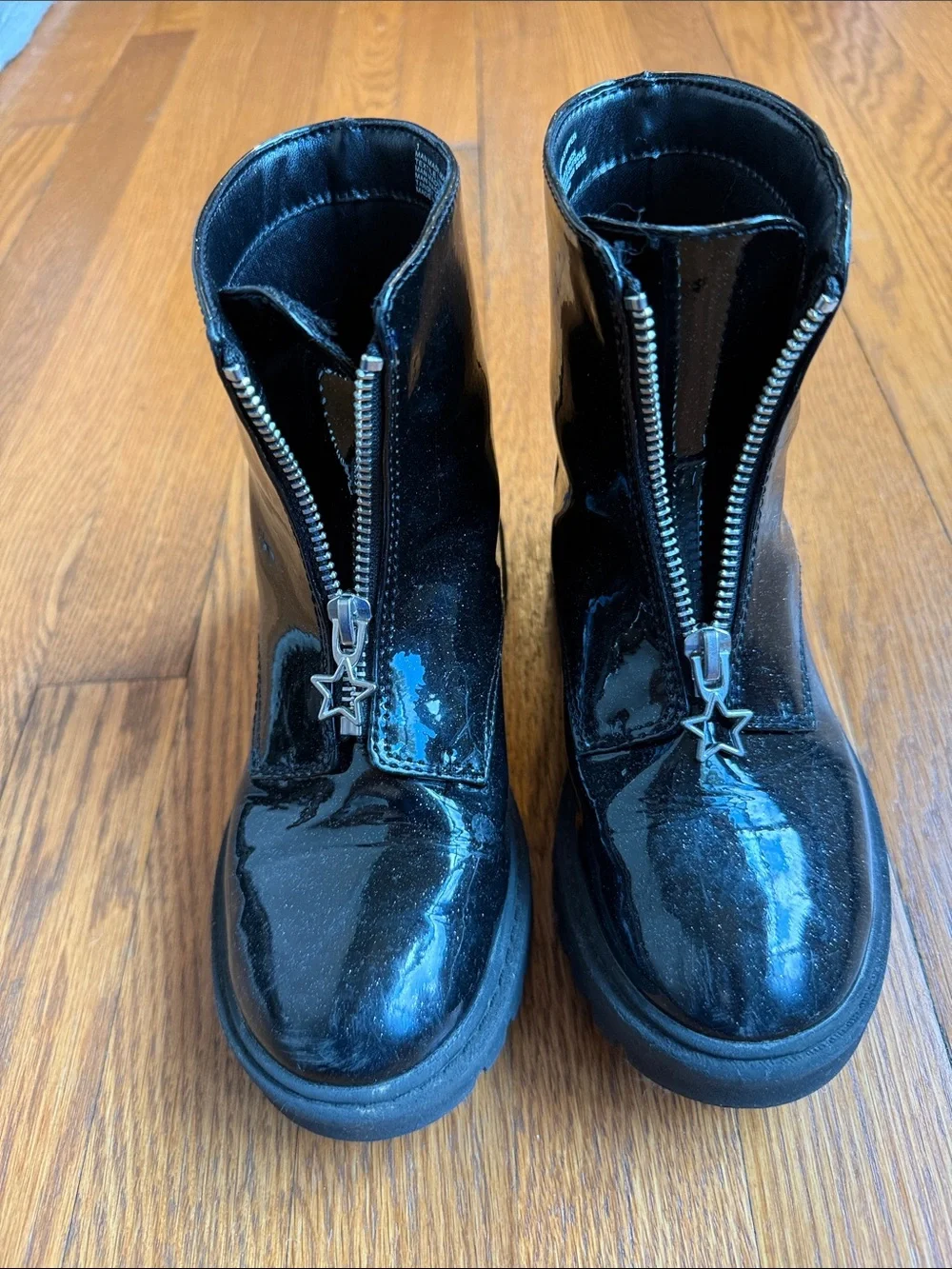 art class Black Patent Front-Zip Kids Boots with Star Pull